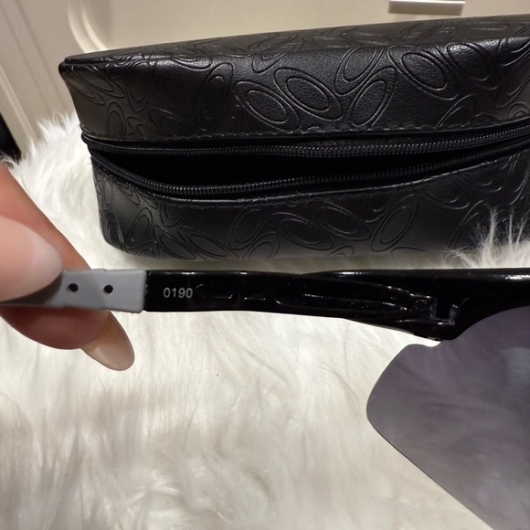 Oakley Black Shield Sunglasses - Picture 5 of 16